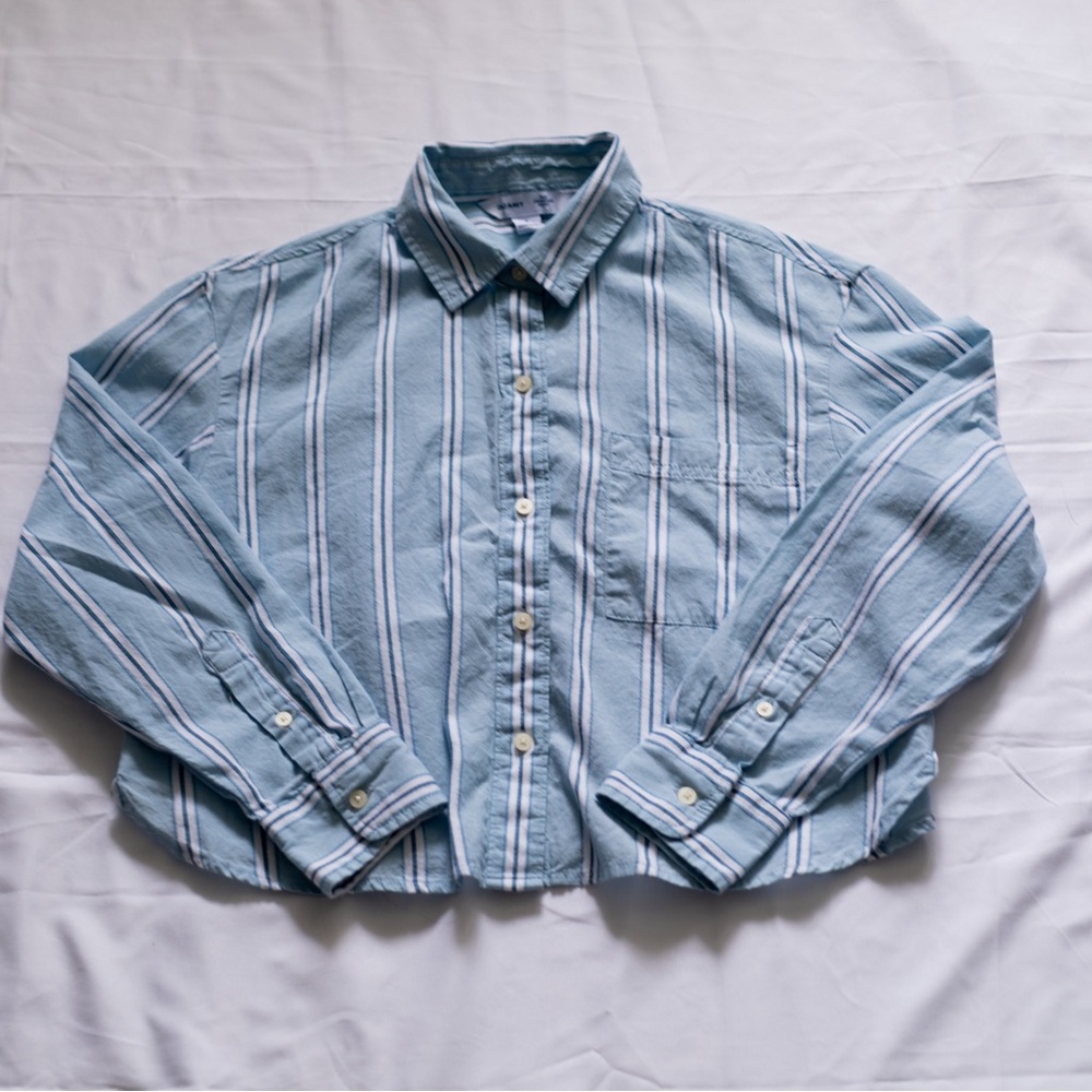 Old Navy Light Blue & White Vertical Stripe Button-Down Shirt